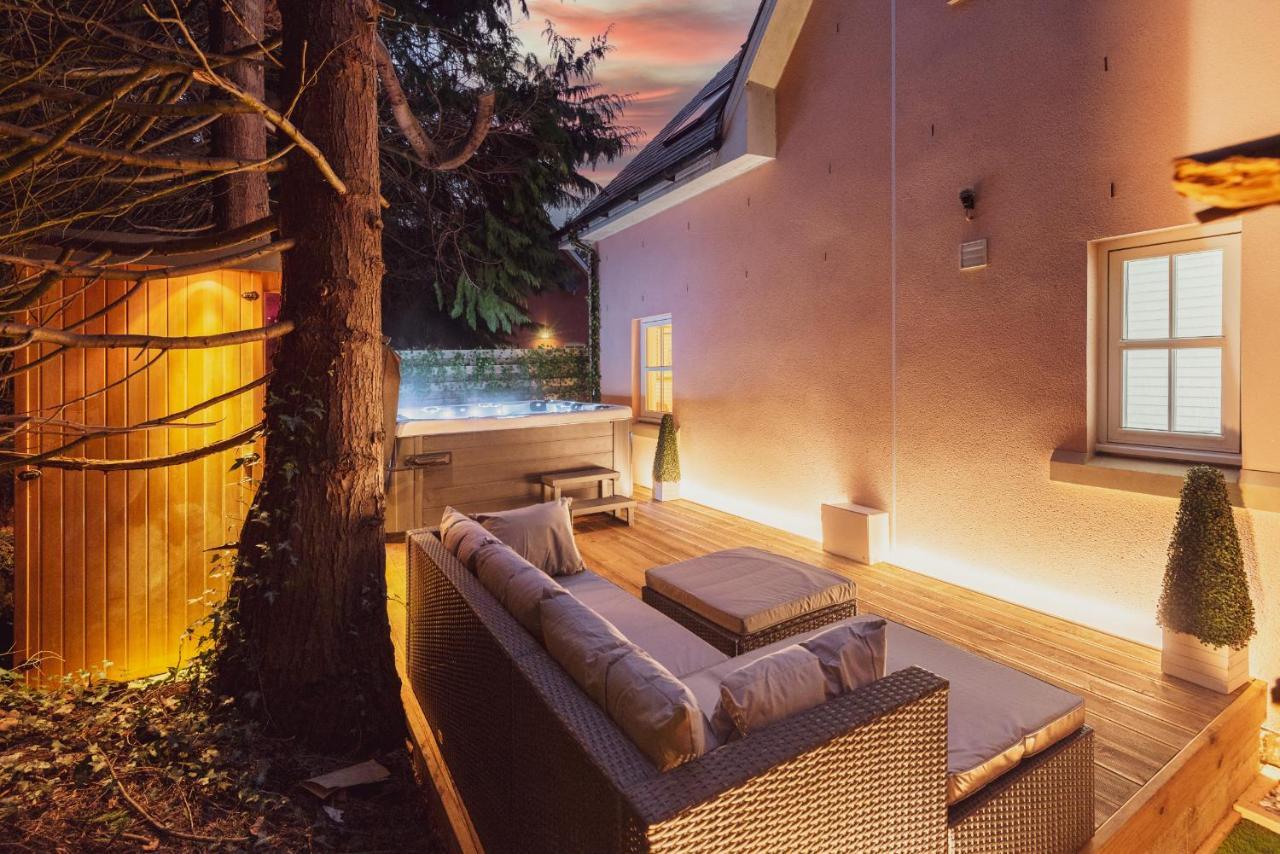 Pink Spa Nest Blairgowrie and Rattray المظهر الخارجي الصورة